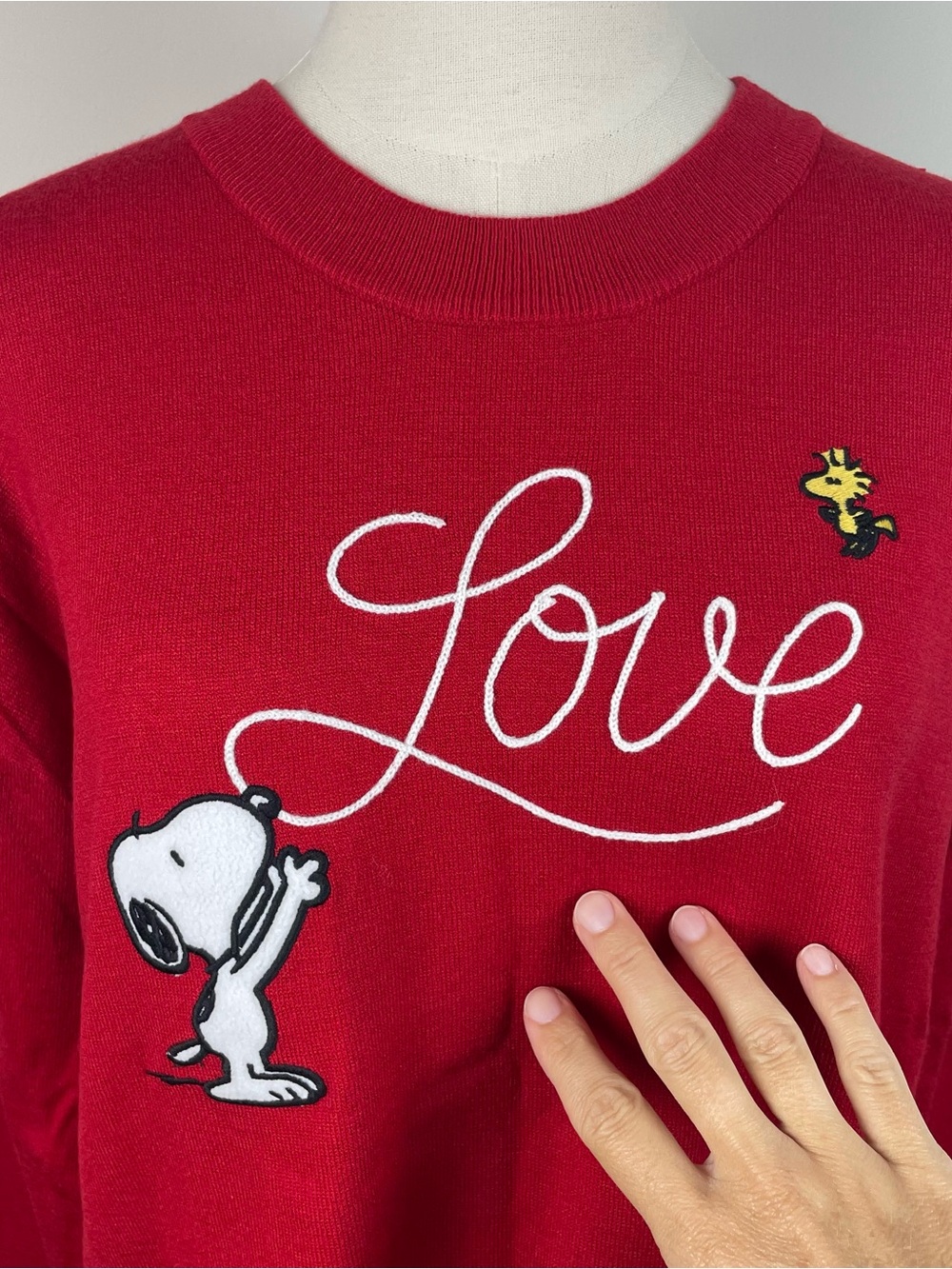 Peanuts Red White Yellow Black Snoopy Charlie Brown Sweater Women Medium - Picture 3 of 5